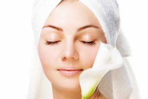 تونر هیالورونیک اسید؛ راز پوست شاداب و مرطوب فروشگاه اینترنتی آی خانومی